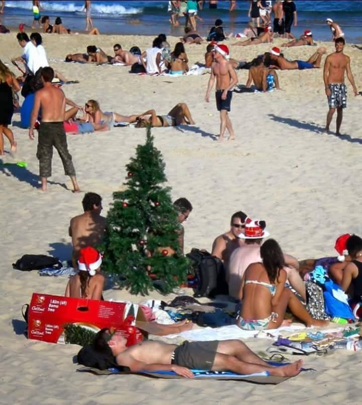 Immagini Natale Al Mare.Meteo In Sicilia A Natale Bagno In Mare Foto Sole E Caldo Fino Al Nuovo Anno Italia Chiama Italia