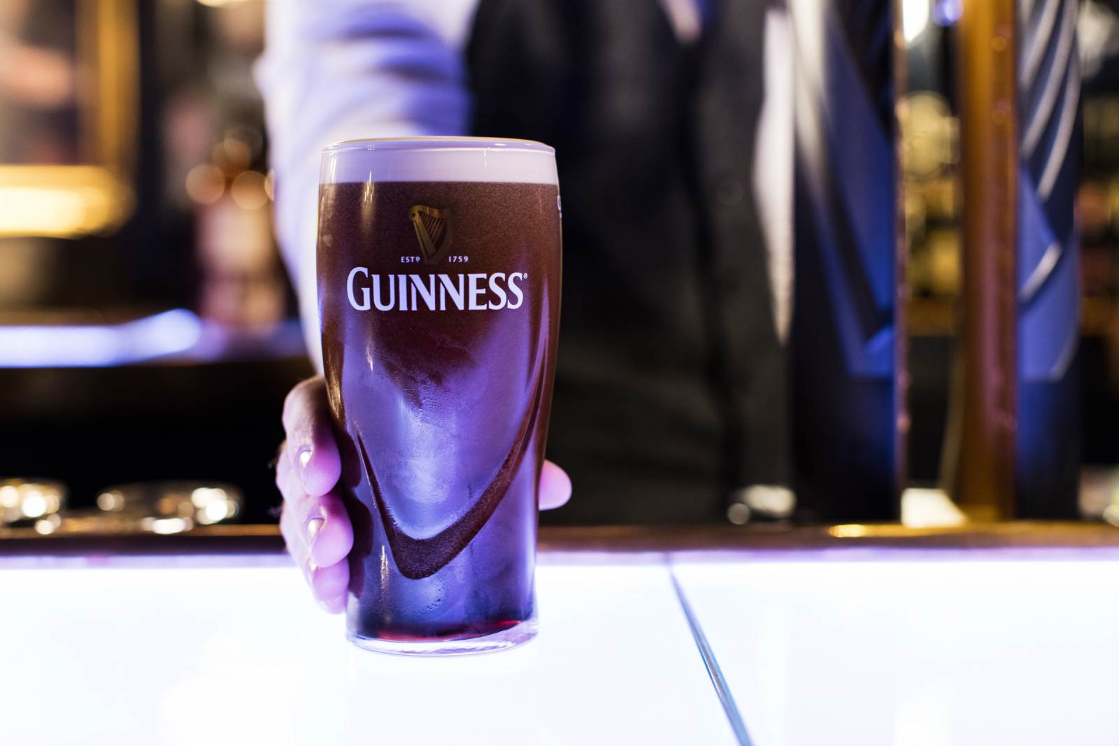 Milano festeggia Arthur Guinness e la birra scura più famosa al mondo